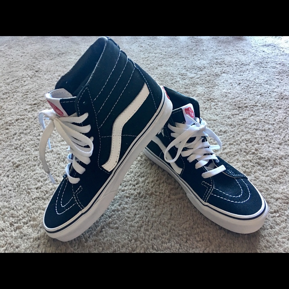 New Women’s vans size 6